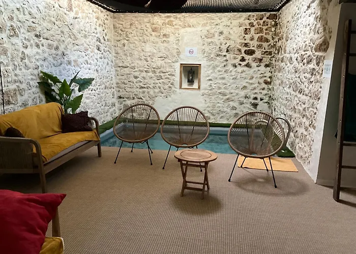 La Closerie De Uzes * Bourdic