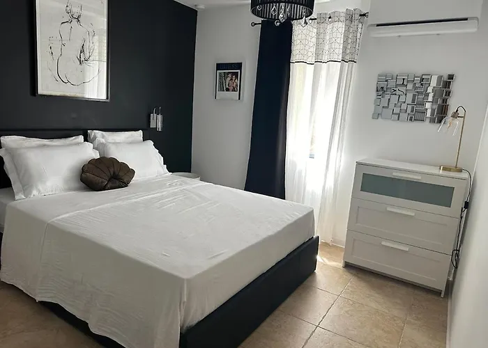 펜션 La Closerie De Uzes *