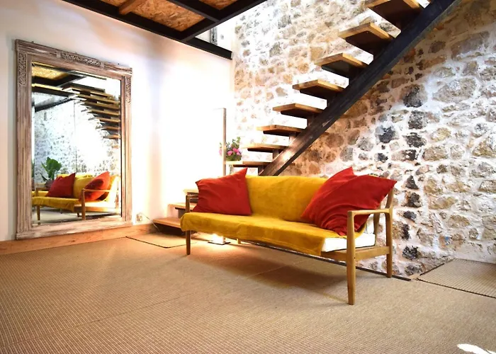 펜션 La Closerie De Uzes